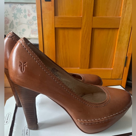 FRYE Anna Pumps / Size 6.5 - Picture 1 of 11